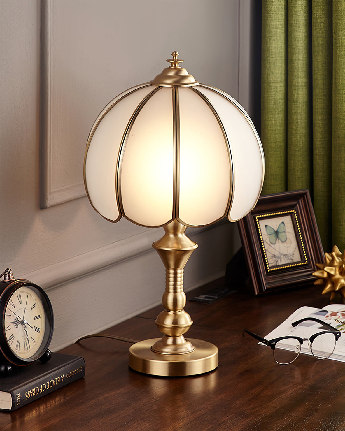 Tomyeus Brass Table Lamp