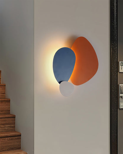 Tria Wall Lamp