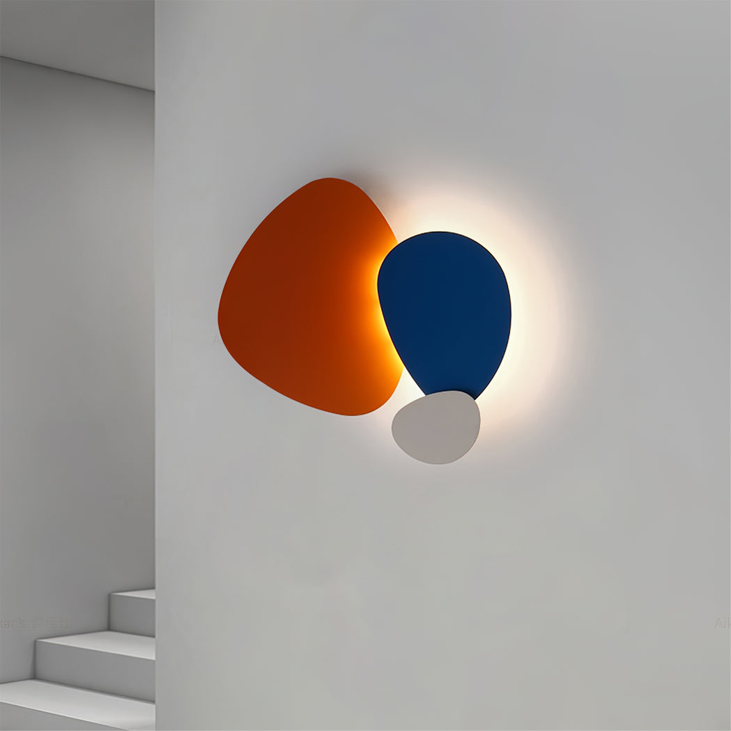 Tria Wall Lamp