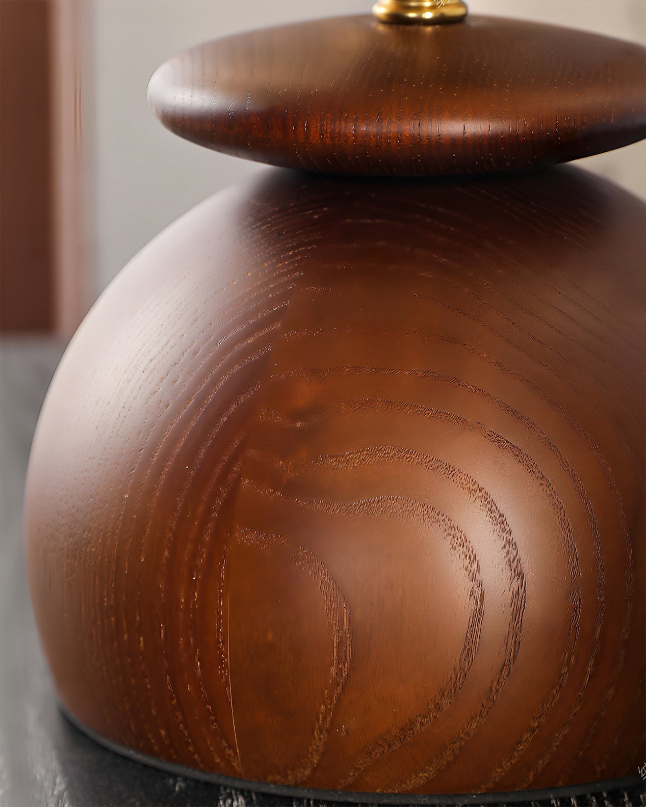 Valeska Table Lamp