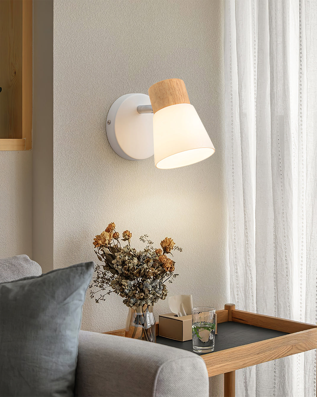 Valku Wall Lamp