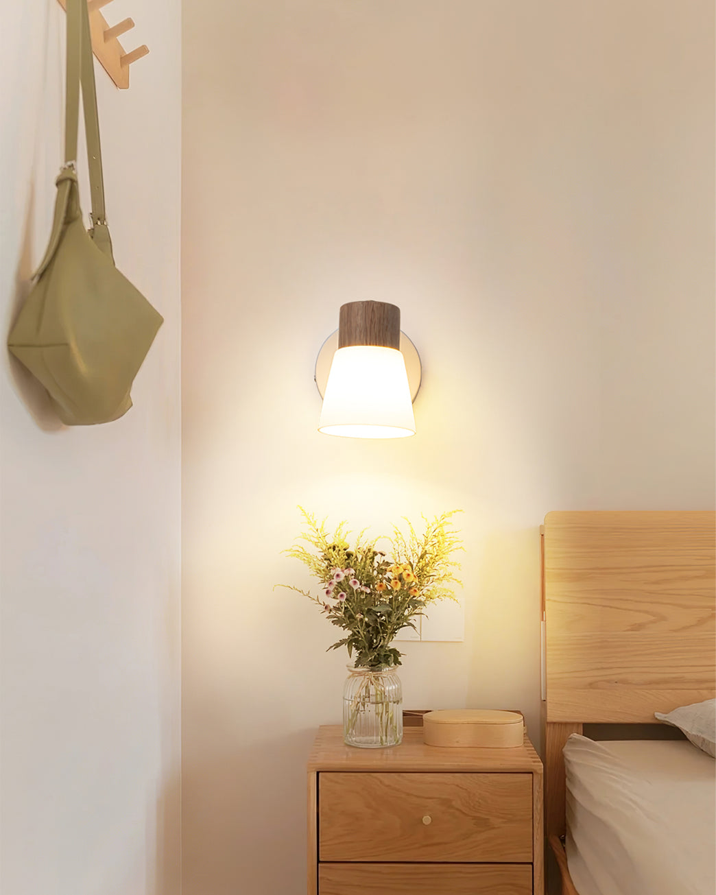 Valku Wall Lamp