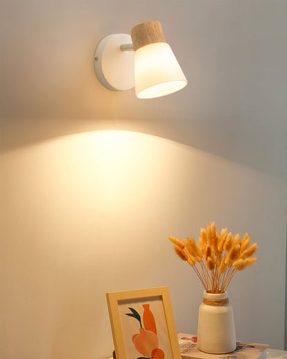 Valku Wall Lamp