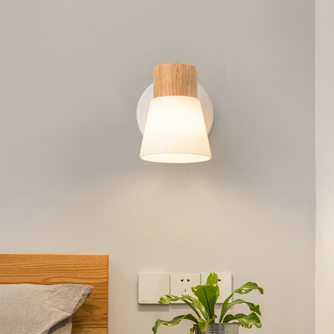 Valku Wall Lamp