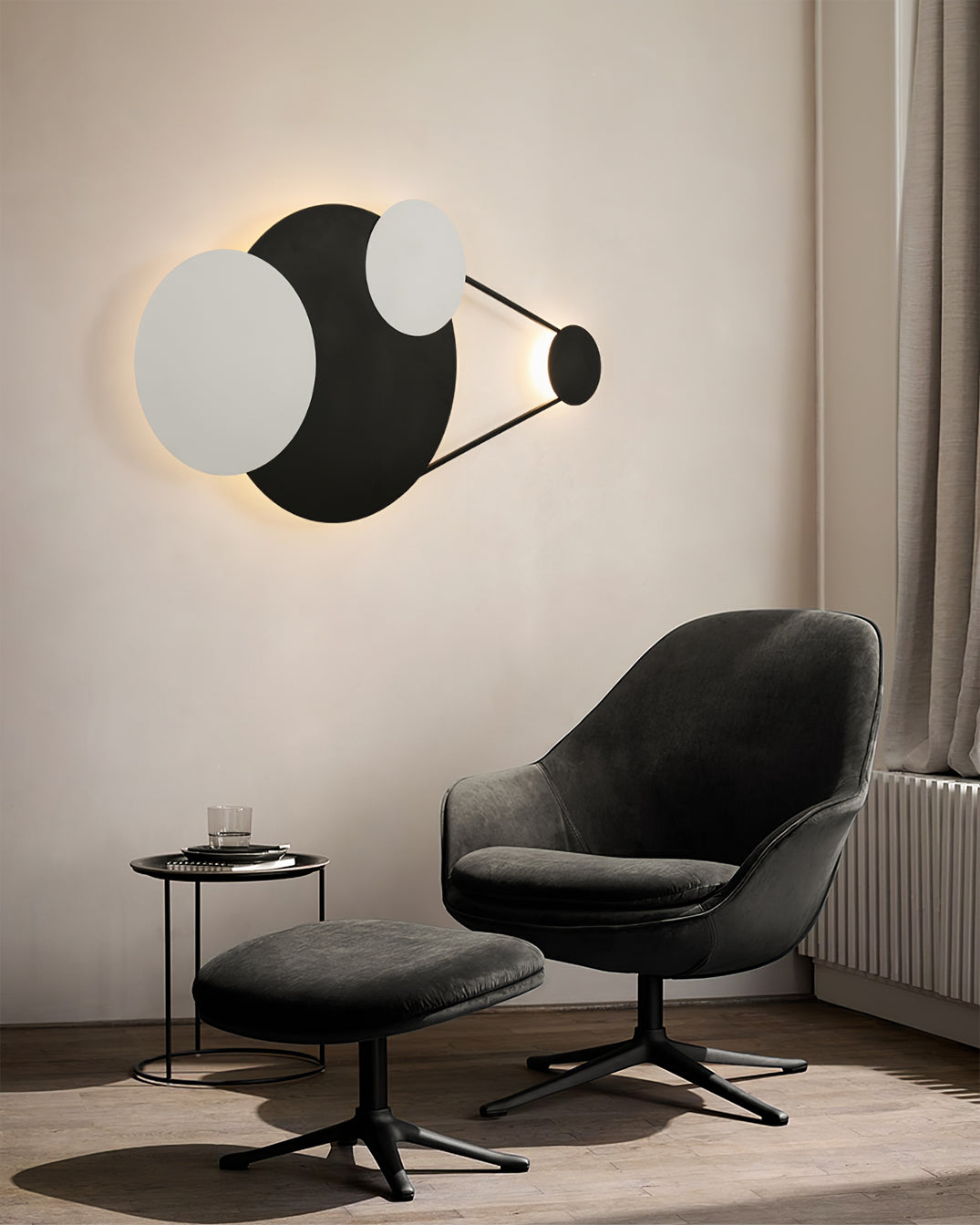 Vertical Trio Wall Lamp