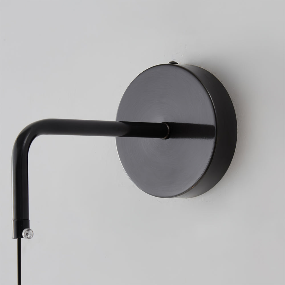 Vesta Wall Lamp