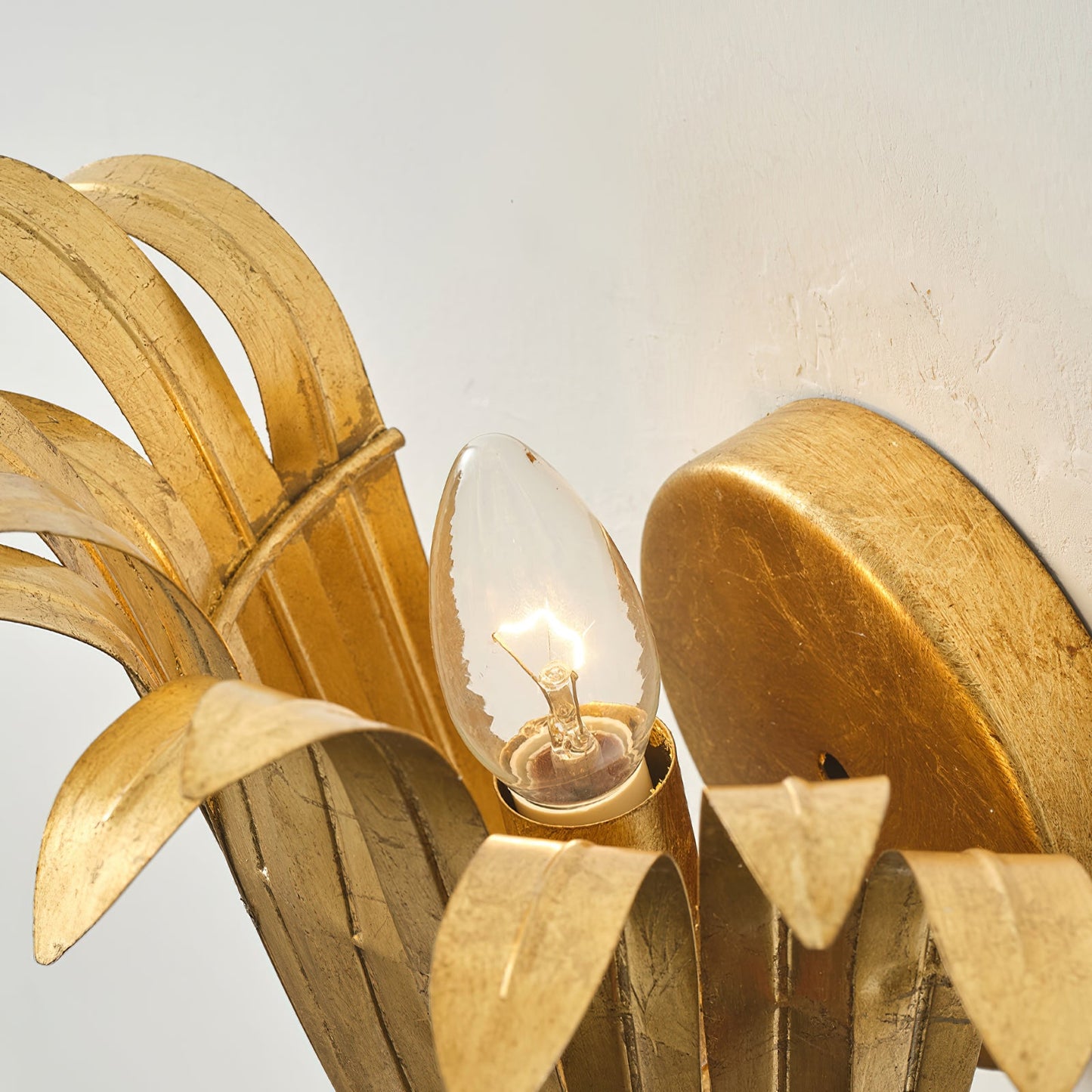 Vicenzio Leaf Wall Lamp