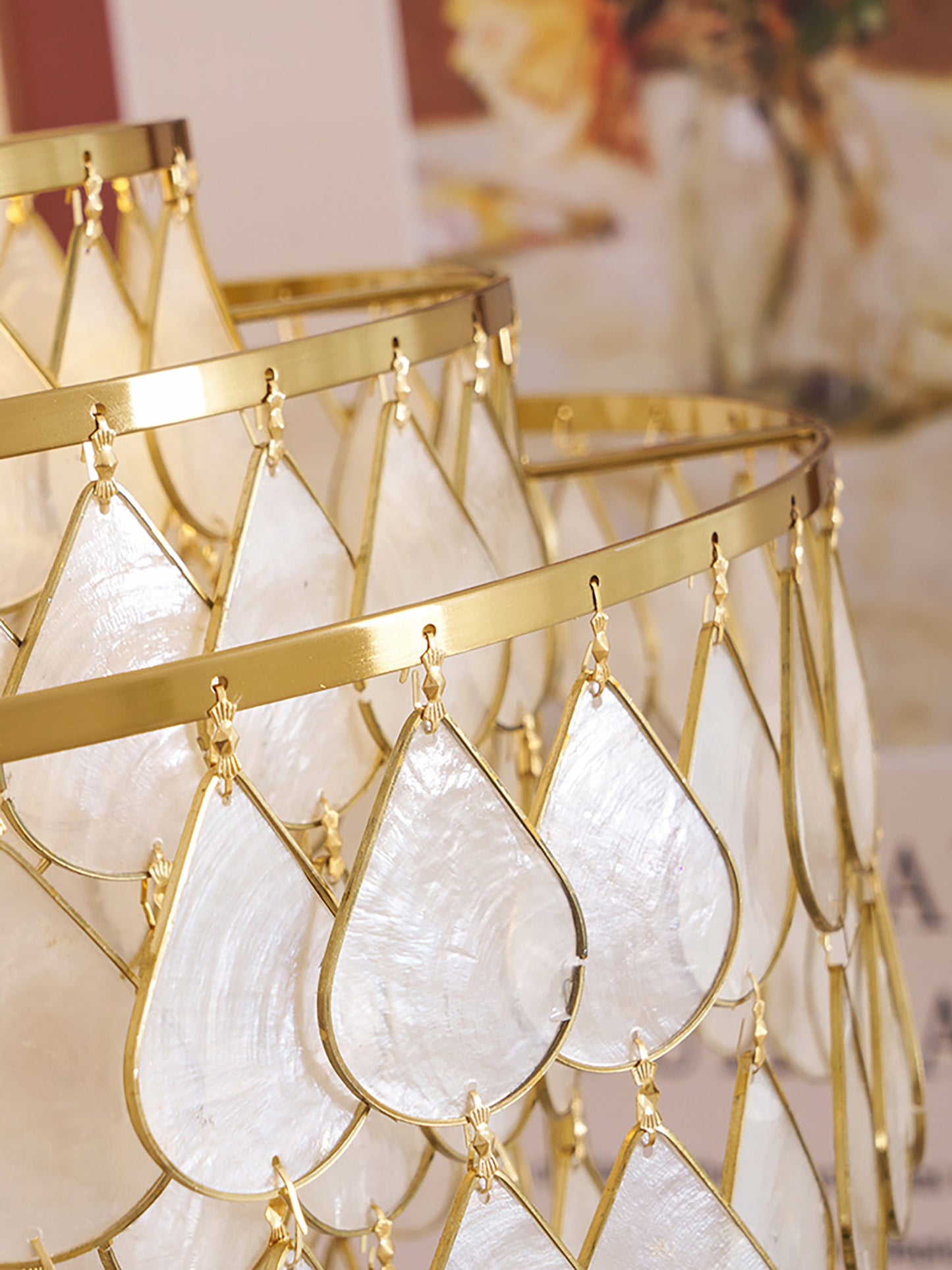 Vivant Shell Floor Lamp