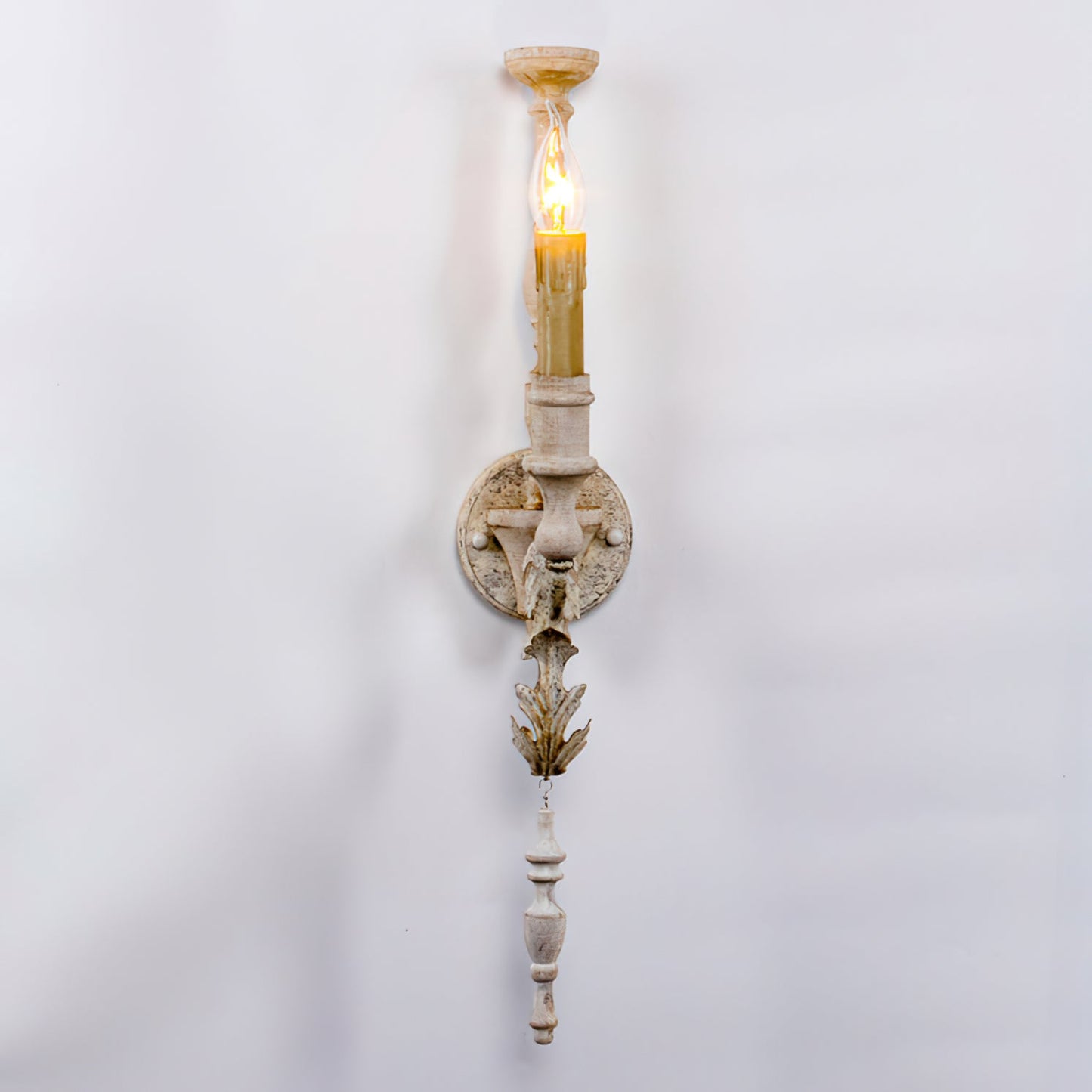 Whitey Wall Lamp