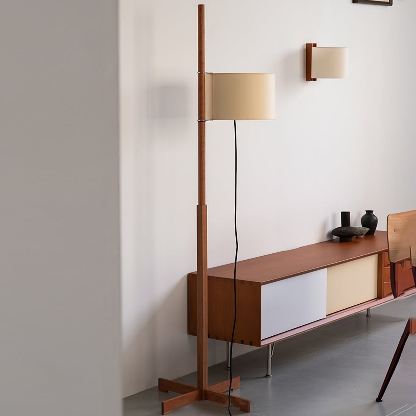 Wood Tmm Floor Lamp