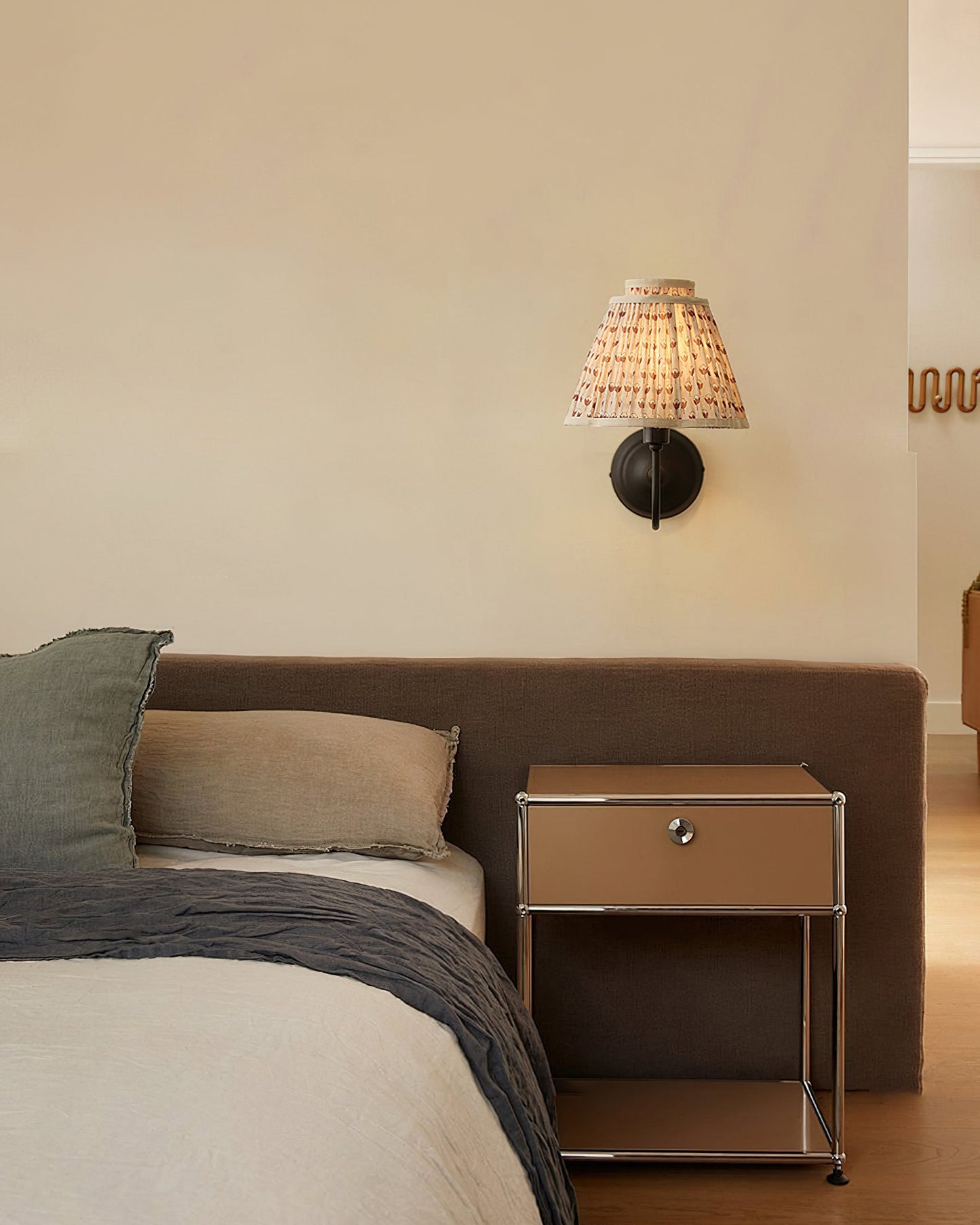 Elbow Wall Light