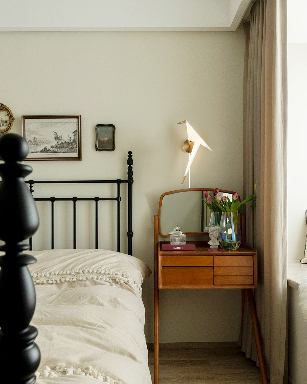 Perching Bird B Plug In Wall Lamp