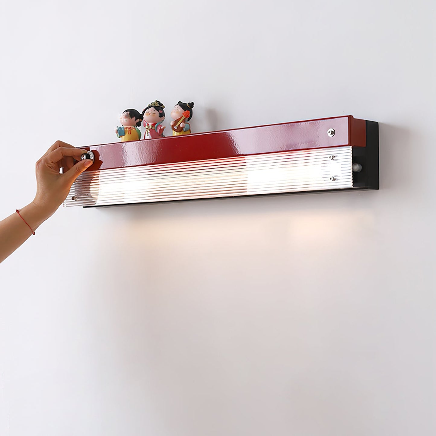 Totem Wall Lamp
