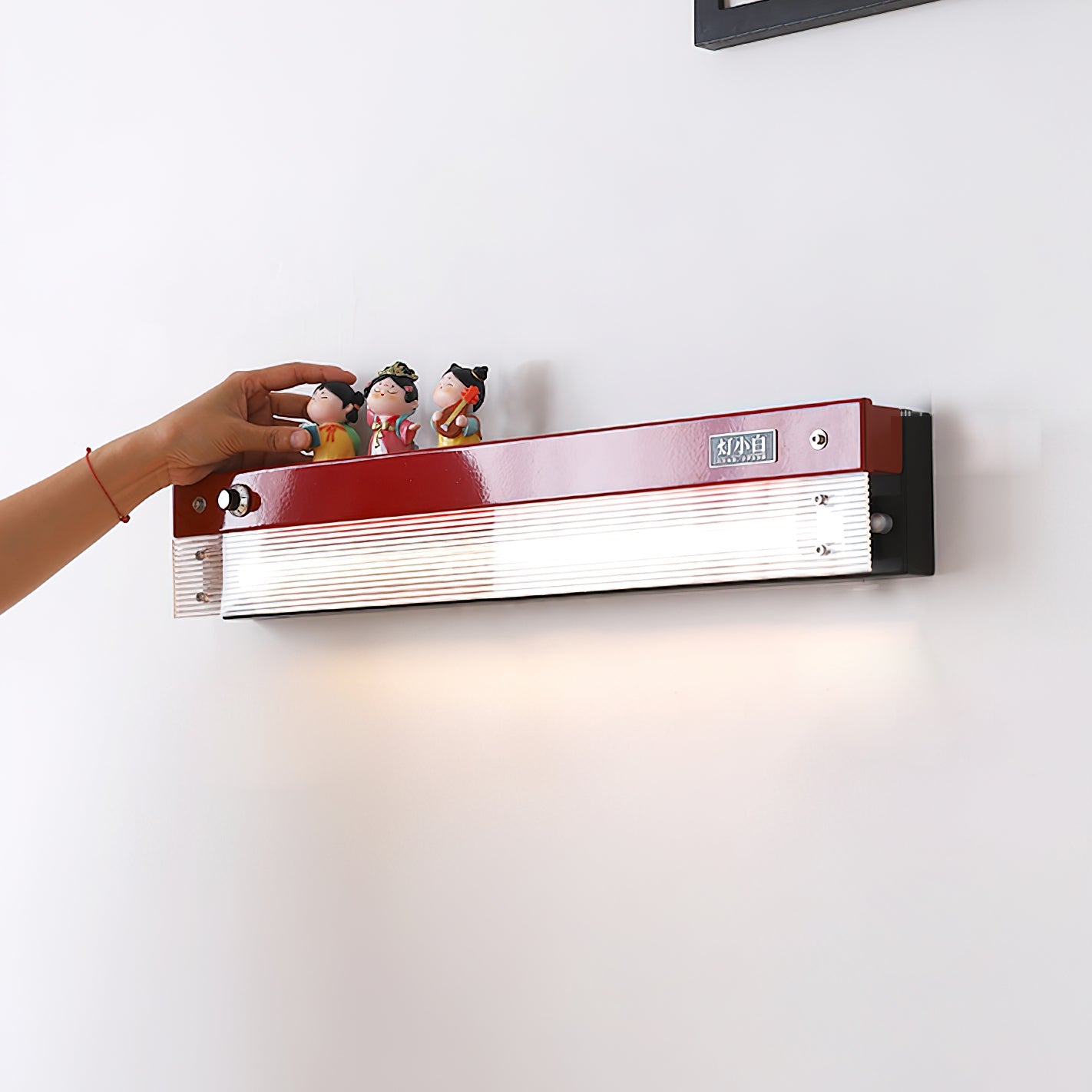 Totem Wall Lamp