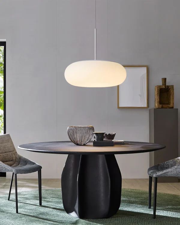 Simple and Modern Pendant Lamp, Never fade, the pendant light emits charming and bright light, adding an elegant atmosphere to your home. A simple and elegant design that adapts to any interior environment, from the office to the bedroom..