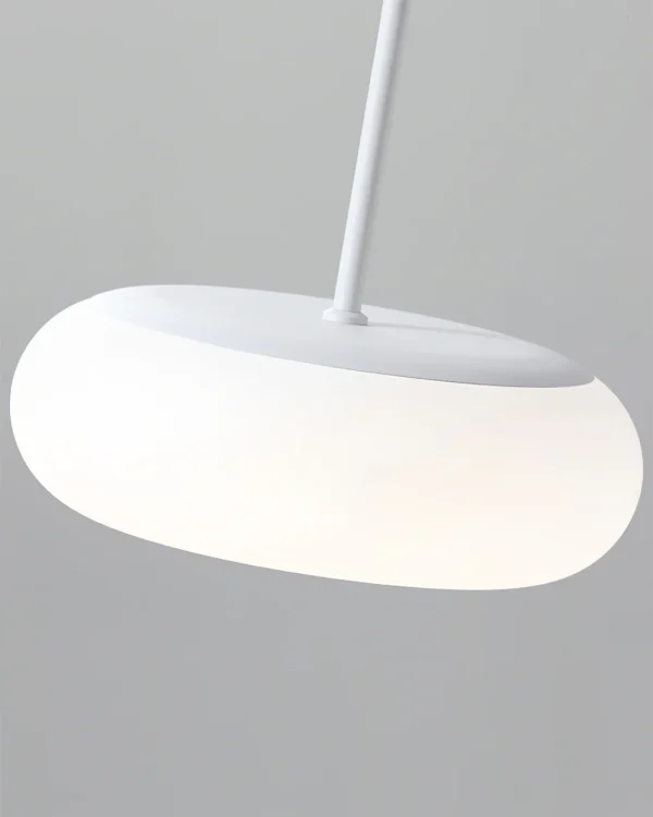 Simple and Modern Pendant Lamp, Never fade, the pendant light emits charming and bright light, adding an elegant atmosphere to your home. A simple and elegant design that adapts to any interior environment, from the office to the bedroom..