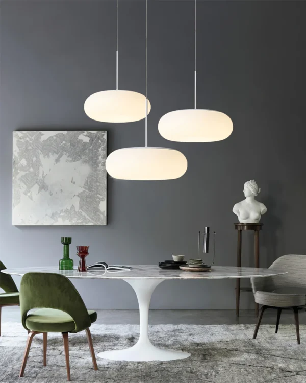 Simple and Modern Pendant Lamp, Never fade, the pendant light emits charming and bright light, adding an elegant atmosphere to your home. A simple and elegant design that adapts to any interior environment, from the office to the bedroom..