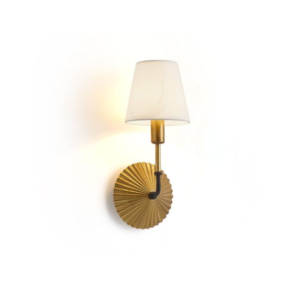 Clove Wall Lamp 2