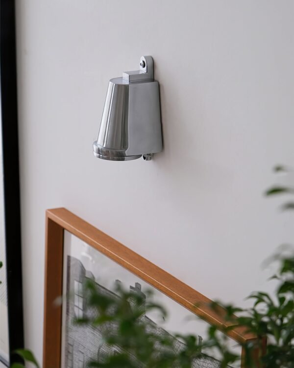 Mast Wall Light 2